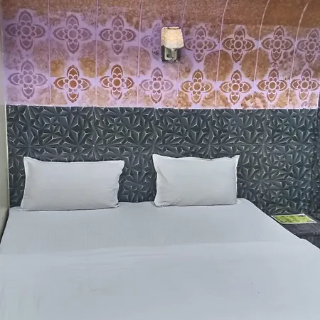 Hotel Golden Park-3