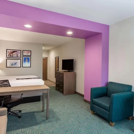 La Quinta Inn & Suites By Wyndham Lafayette Oil Center-2