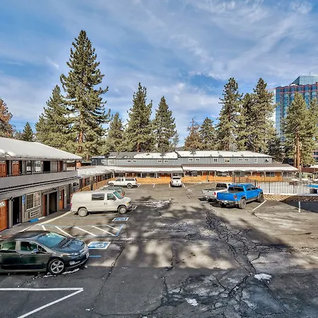Blue Jay Lodge-3