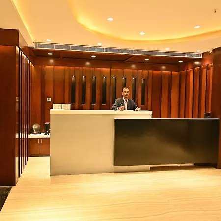 Hotel Aakriti Clarks Inn Express-2