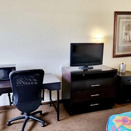 Metro Inn & Suites-3