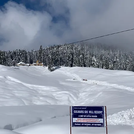 Gulmarg Ski Hill Resort-2
