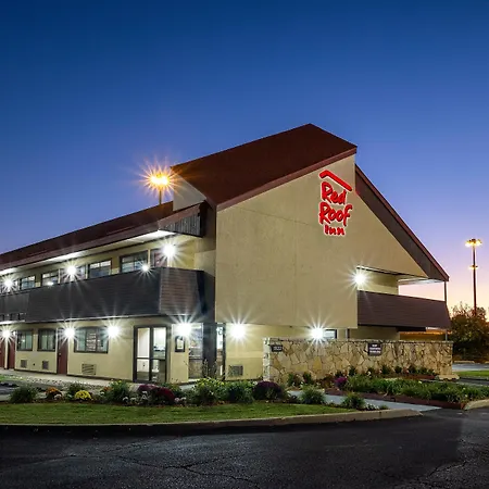Travelodge By Wyndham Peoria-3