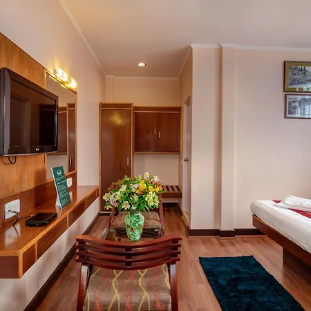 Muscatel Spring Burn - 100 Mts From Mall Road-3