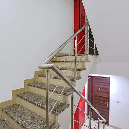Fabhotel Monark-2