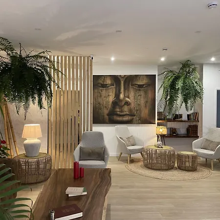 Hotel Emblematico Hi Suites-3