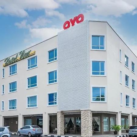 Super Oyo 985 Hotel Nur-3