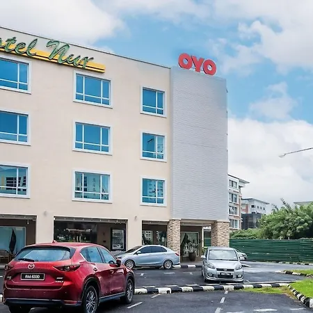 Super Oyo 985 Hotel Nur-2