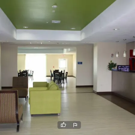 La Plaza Inn And Suites - Freer Tx-3