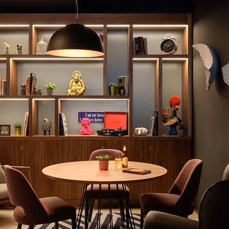 Moxy Lisboa Oriente-3