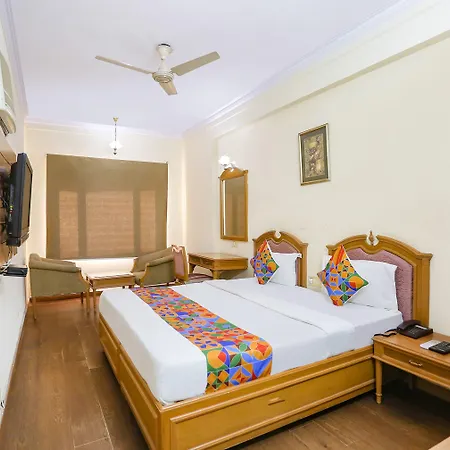 Fabhotel Altus - Dlf Cyberhub, Gurugram-3