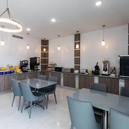Days Inn & Suites By Wyndham Downtown/University Of Houston-3