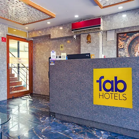 Fabhotel Teliko Silver-3