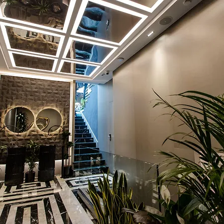 The Crown Boutique Hotel & Spa-3