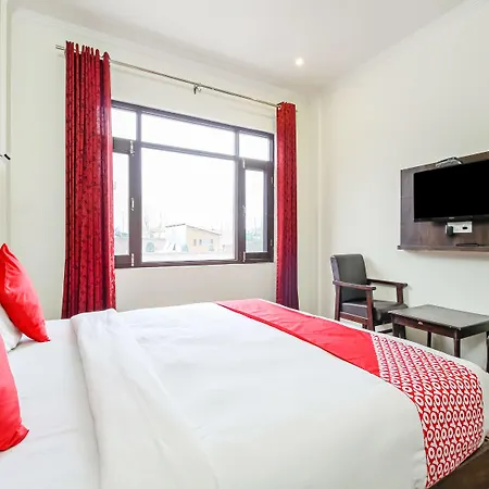 Capital O 29999 Hotel Green Ambition-3