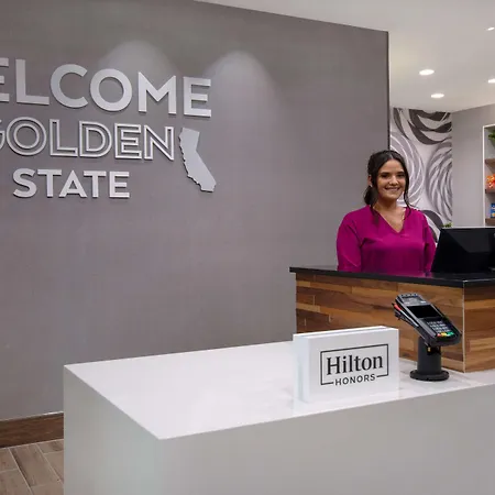 Hampton Inn And Suites Ontario Rancho Cucamonga-3