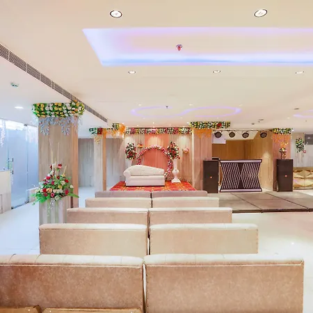 Fabhotel Indirapuram By Sbg, Near Sec 62 Noida-3