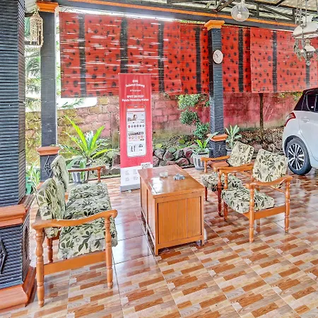 SPOT ON 91337 Pandu Homestay Klaten-2