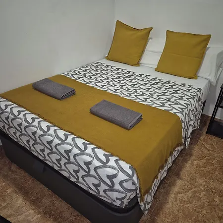 CH Catrachos Rooms-2