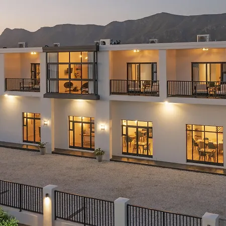 Glow Boutique Suites & Guesthouse-3