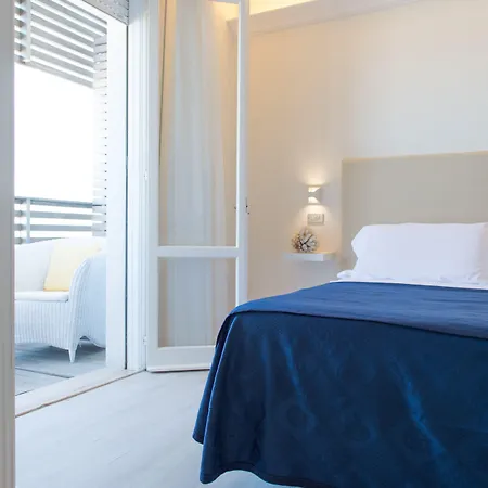 Kiss Beachfront Hotel&Restaurant-2