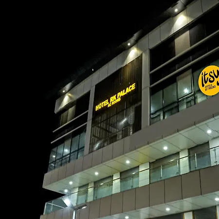 Itsy Hotels Rk Palace-2