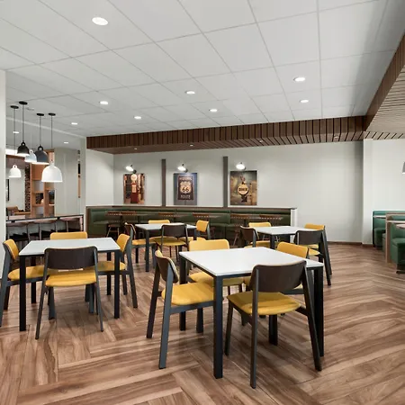 Fairfield By Marriott Inn & Suites Victorville-2