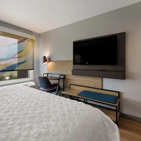 Tru By Hilton Novi Detroit-2