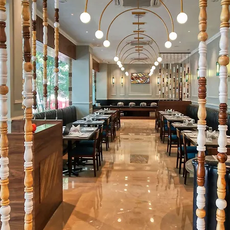 7 Apple Hotel - Viman Nagar Pune-3
