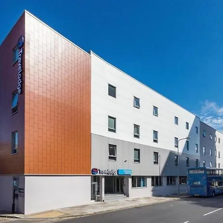 Travelodge Southampton Central-3