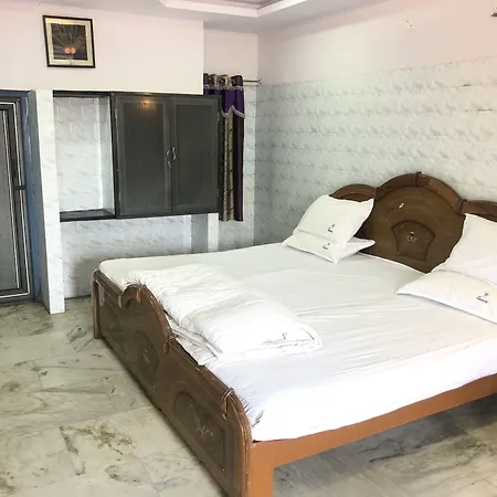 Hotel Prakash-3