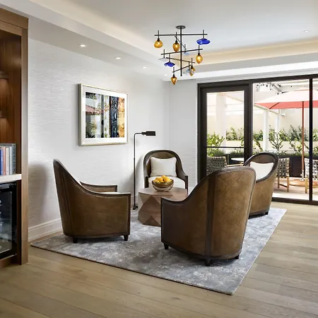 Halepuna Waikiki By Halekulani - No Resort Fee-3