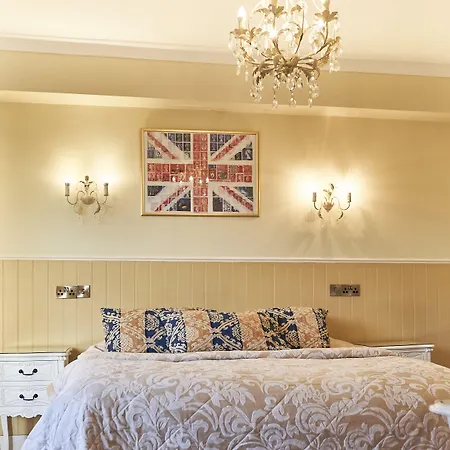 Quilt And Croissants Guest House-2