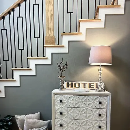 Brickhouse Loft - A Boutique Hotel-2