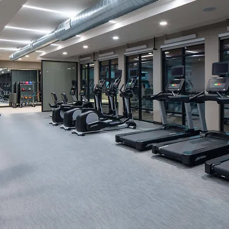 Courtyard By Marriott Jefferson City-3