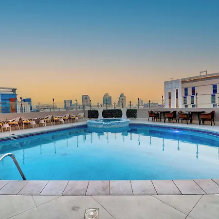 Howard Johnson Plaza By Wyndham Dubai Deira-2