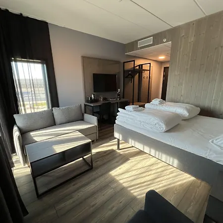 Arctic Sea Hotel-2