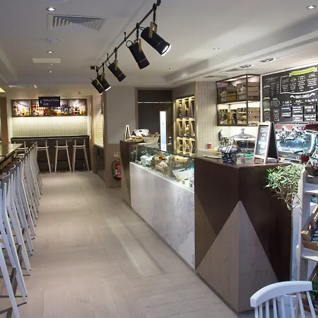 Hub By Premier Inn London Covent Garden-2