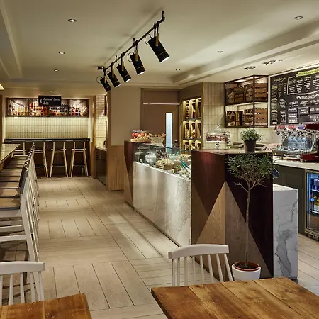 Hub By Premier Inn London Covent Garden-2