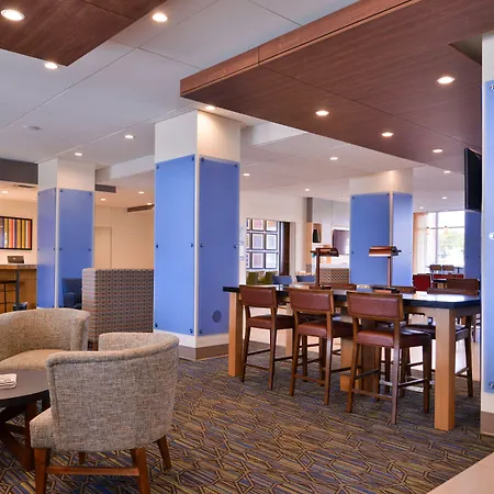 Holiday Inn Express & Suites Mall Of America - Msp Airport By Ihg-3