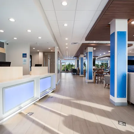 Holiday Inn Express & Suites Chicago - Hoffman Estates By Ihg-3