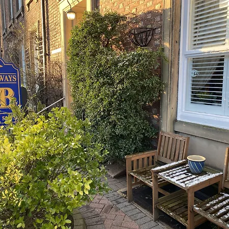 Cornerways Guest House-2