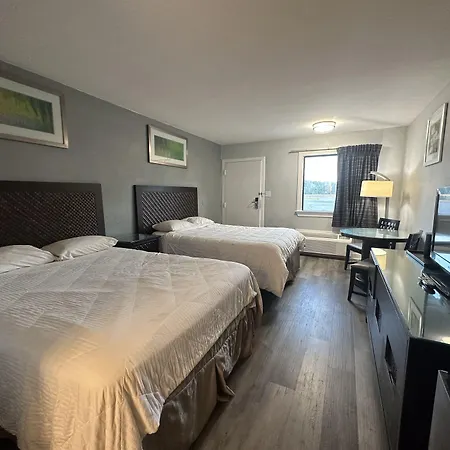 Courtland Inn By Townhouse Franklin Va Us 58-2