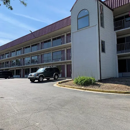 Super 8 By Wyndham Baltimore Northwest-2