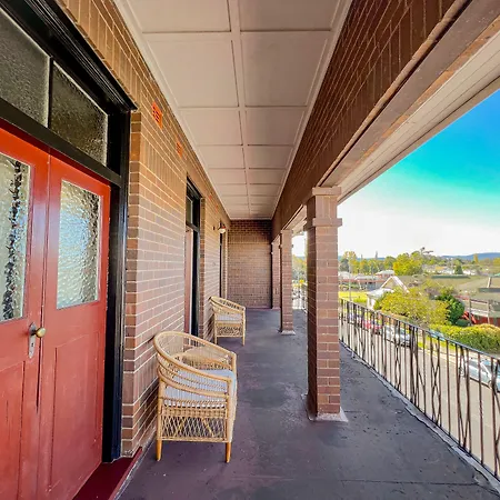 Commercial Hotel Bega-2
