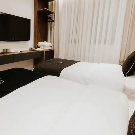 Plaza Boutique Hotel-2