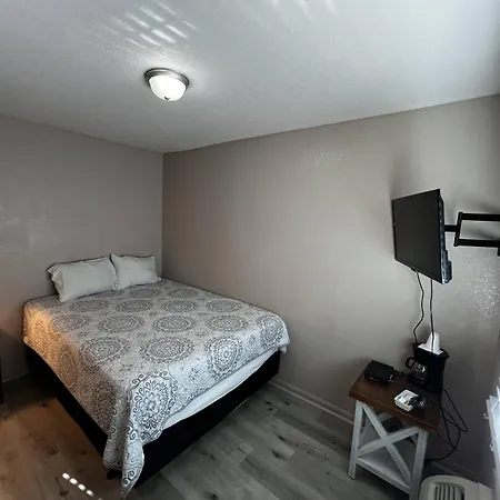 The 409 Bolivar Beach Hotel-2