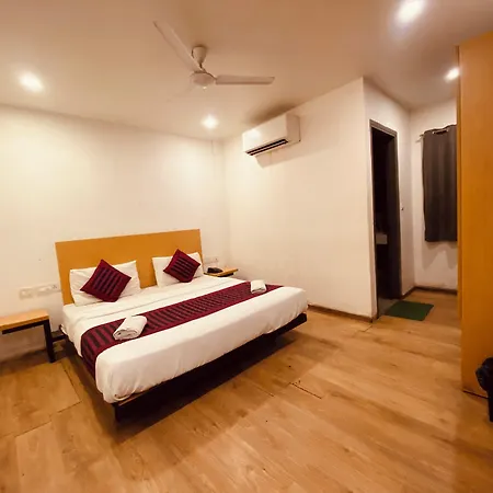 Hotel White Saffron-3
