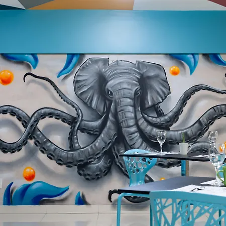 Mural Living Hotel Manaus-3