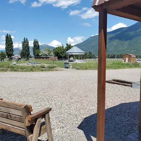 Glacier Acres Guest Ranch-3